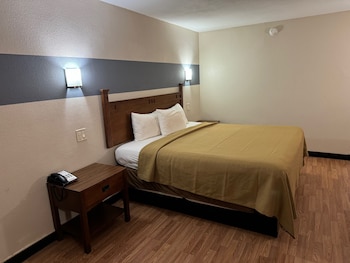 Suite, 1 King Bed, Non Smoking