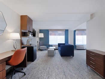 Suite, 1 King Bed