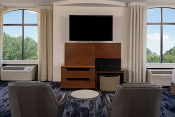 Suite, 1 Bedroom, Corner (Mobility Accessible, Tub)