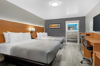 Room, 2 Queen Beds, Non Smoking