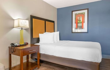 Studio, 1 Queen Bed, Non Smoking