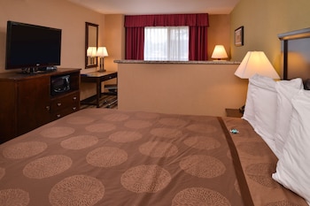 Suite, Multiple Beds, Non Smoking, Refrigerator & Microwave