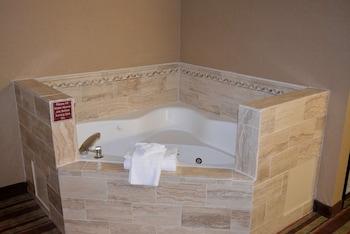 Suite, 1 King Bed, Non Smoking, Jetted Tub