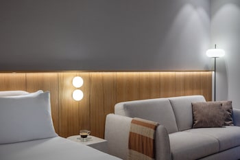 Executive Studio Suite