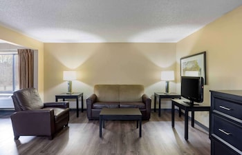 Deluxe Studio, Multiple Beds, Non Smoking