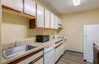Deluxe Studio, Multiple Beds, Non Smoking