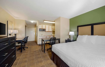 Studio, 1 Queen Bed, Non Smoking