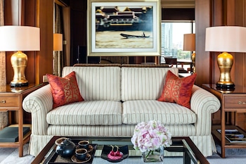 Deluxe Suite Twin