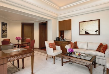 Premier Suite