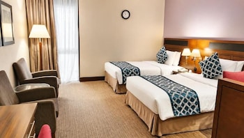 Standard Room, 2 Twin Beds (Classic Studio Twin)