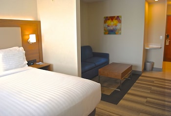 Standard Room, 1 Queen Bed with Sofa bed