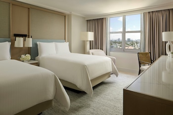 Room, 2 Double Beds, City View (City Skyline View)