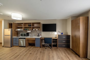 Studio Suite, 2 Queen Beds, Accessible (Communications, Accessible Tub)