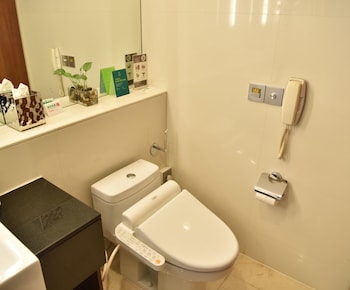 Suite, 1 Bedroom, Accessible, Club Lounge Access (Living Lounge Access)