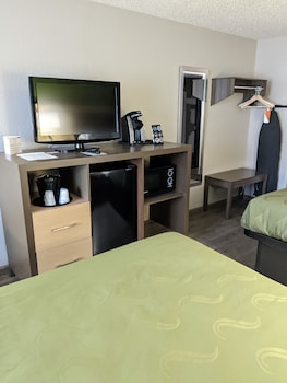 Suite, 1 King Bed, Non Smoking