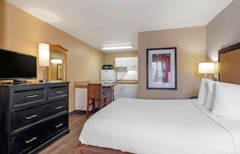 Studio, 1 Queen Bed, Non Smoking