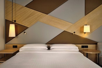 Deluxe Room, 1 King Bed (View)