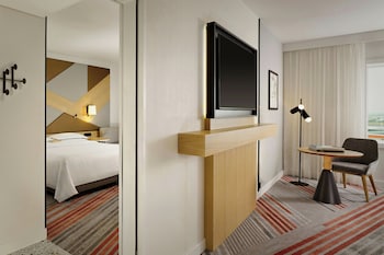 Family Room, Multiple Beds