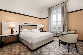 Deluxe Room, 1 King Bed