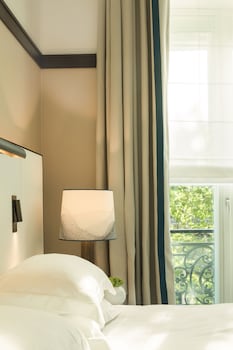 Deluxe Room, 1 King Bed