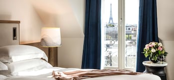 Eiffel Tower Suite