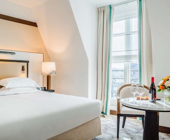 Deluxe Room, 1 King Bed