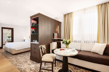 Parisian Suite