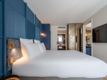 Junior Suite, 1 Double Bed with Sofa bed, Harbor View