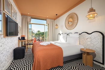 Room, Balcony, Garden View (Privilege)