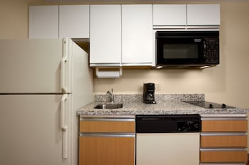Suite, 1 Queen Bed with Sofa bed, Accessible, Non Smoking (Accessible Tub)
