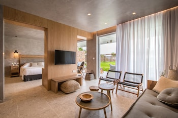 Villa, Beachfront