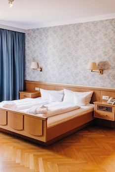 Panoramic Studio Suite, 2 Bedrooms, Balcony
