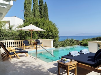 Alexandros Residence with Pool