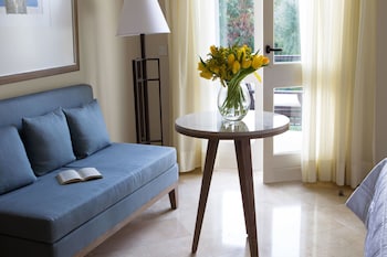 Standard Double Room, Garden View