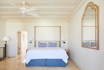 Studio Suite, Sea View