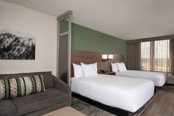 Room, 2 Queen Beds (High Floor, with sofa bed)