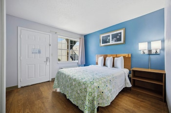Studio, 1 Queen Bed, Non Smoking