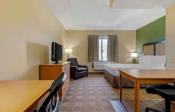 Studio, 1 Queen Bed, Non Smoking
