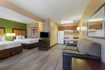 Deluxe Studio, Multiple Beds, Non Smoking