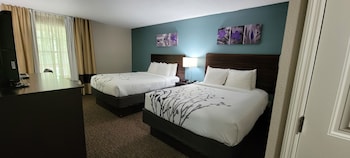 Standard Room, 2 Queen Beds, Non Smoking