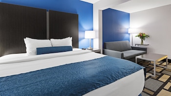 Standard Room, 1 King Bed, Accessible, Non Smoking