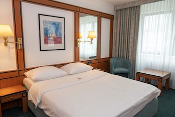 Business Room, 1 Queen Bed (Business Room)