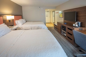 Two Queen Beds Nonsmoking