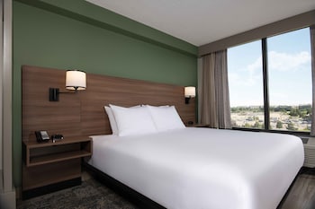 Room, 1 King Bed (High Floor)
