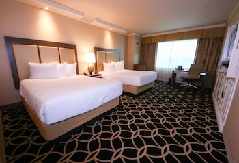Rodeo Tower, 2 Queen Beds