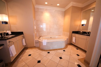 Rodeo Director Suite