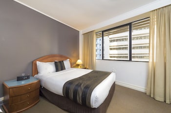 Standard Queen Room (Unserviced Rate)
