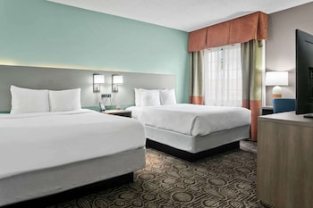 Standard Room, 2 Queen Beds, Non Smoking