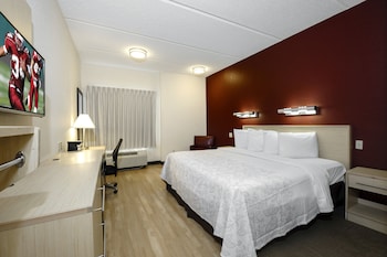 Deluxe Room, 1 King Bed, Accessible (Roll-In Shower, Smoke Free)