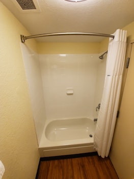Suite, 1 King Bed, Non Smoking (One-Bedroom)